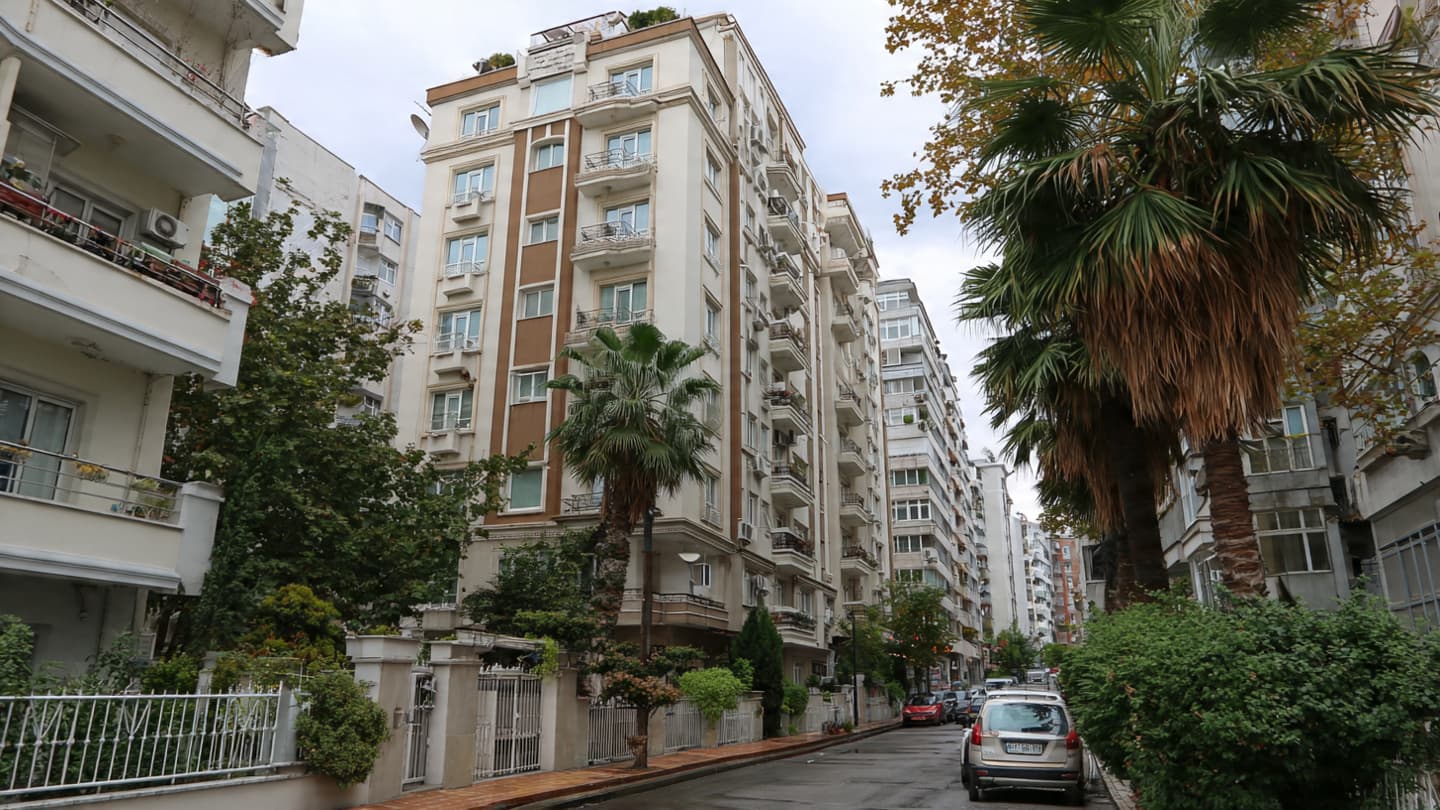 Kadıköy Moda’da Deniz Manzaralı, Yenilenmiş Kiralık 2+1 Daire